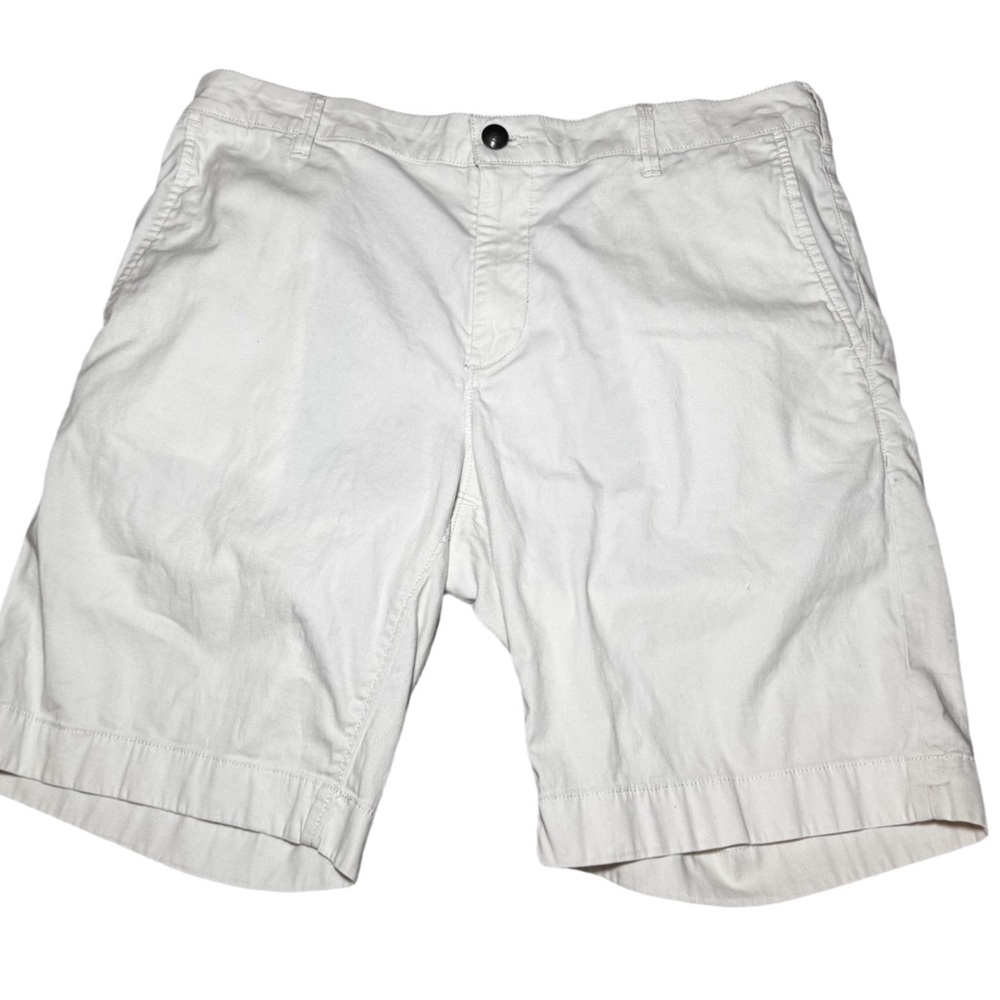 Faherty White Chino Casual Shorts Size 33